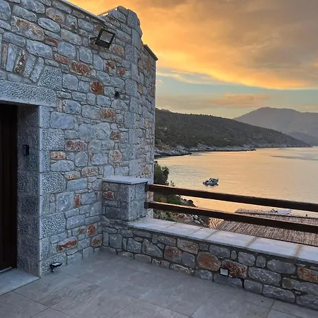 Luxury Of Lagkadaki 아파트 *