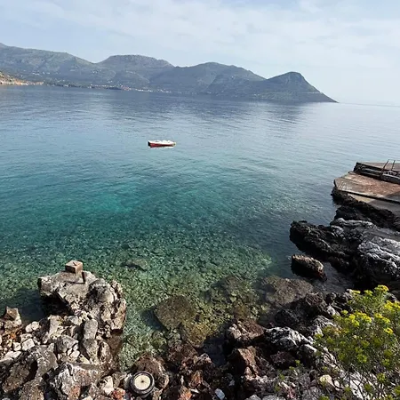 Luxury Of Lagkadaki * Argilia