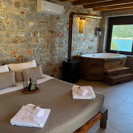 Luxury Of Lagkadaki * Argilia